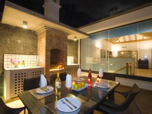 Charming Villa in Playa Blanca with Private Pool
