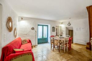 Maison de 2 chambres avec vue sur la ville terrasse et wifi a Bonnieux