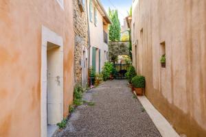 Charmante Maison à Bonnieux avec Terrasse et Vue sur le Jardin