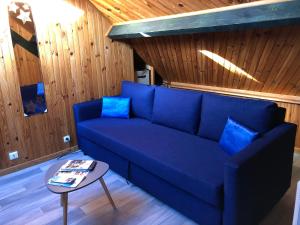 Appartements Appartement F1 mansarde a 100m de la plage, proche de Arromanches et des plages du Debarquement : photos des chambres