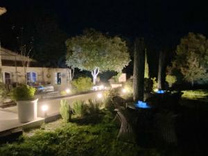 Villas Villa de 5 chambres avec piscine privee terrasse amenagee et wifi a Murs : photos des chambres