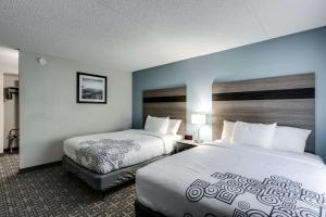 Days Inn & Suites by Wyndham Spokane