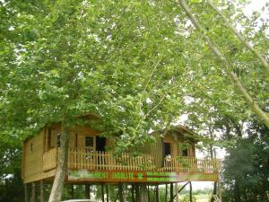 Campings Camping belle riviere : photos des chambres