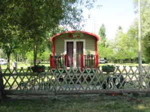 Campings Camping belle riviere : photos des chambres