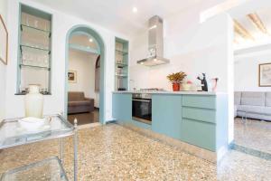 CA GRIMANI Double Apartment: private terrace and stunning view