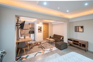 Ririka Athens Homes - Cosy Apartments in Monastiraki, Athens Historical Centre