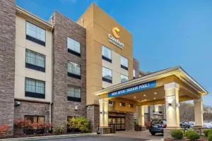 Comfort Inn & Suites Pittsburgh South - Crafton