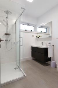 Villa Jure with Pool, Sauna, 4 bedrooms, 4 bathrooms, Dalmatian Hinterland