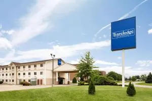 Travelodge by Wyndham Clinton Valley West Court - De Witt