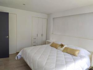 Departamento con Preciosa Vista al Mar en Acapulco Diamante