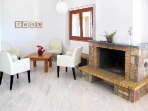 Elegant Apartment in Agios Ilias with Sea View