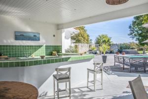 Villas Villa de 6 chambres avec piscine privee jacuzzi et jardin clos a Saint Germain d'Esteuil : photos des chambres