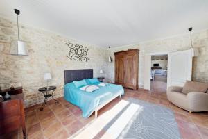 Villa charmante à Saint-Germain-dEsteuil avec piscine privée