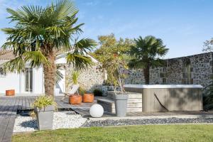 Villas Villa de 6 chambres avec piscine privee jacuzzi et jardin clos a Saint Germain d'Esteuil : photos des chambres