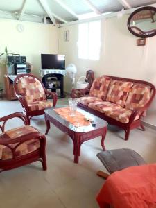 Maison chaleureuse à Petit-Bourg - 3hvězdičkové hotely ve městě Petit-Bourg