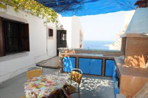 House with 2 bedrooms in Mirties Kalimnos with furnished terrace and WiFi Kalymnos Greece