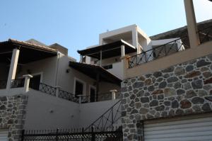 House with 2 bedrooms in Mirties Kalimnos with furnished terrace and WiFi Kalymnos Greece