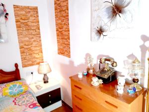 Charming House in Íllar with Mountain View and Balcony