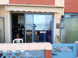 Appartements Appartement confortable a Theoule-sur-Mer, 30 m², vue mer. : photos des chambres