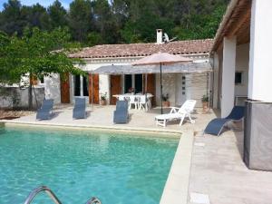 Villas Villa de 4 chambres avec piscine privee et jardin clos a Le Beaucet : photos des chambres