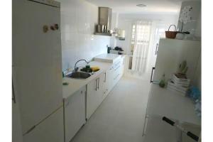 Spacious house in Roquetas de Mar, 140 m², shared pool