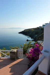 Apartment with one bedroom in Ormos Kardianis with wonderful sea view furnished terrace an Tinos Greece