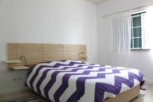 Charming House in Nazaré with Fireplace