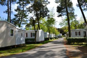 Mobil-home moderne à Saint-Jean-de-Monts avec piscine partagée