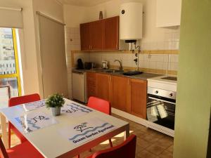 Charming apartment with balcony in Portimão, 55 sqm, pool view