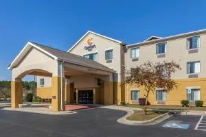 Comfort Inn Smithfield near I-95 - 格林维尔