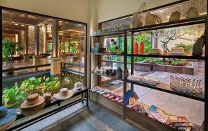 Khanom Beach Resort And Spa