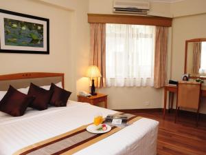 Riverside Serviced Apartments