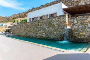 Villa Ester - Heated Pool & Jacuzzi, Tennis court, Sauna Myconos Greece