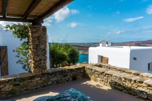 Villa Ester - Heated Pool & Jacuzzi, Tennis court, Sauna Myconos Greece