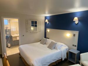 Hotels Contact hotel - Motel Les Bleuets : photos des chambres