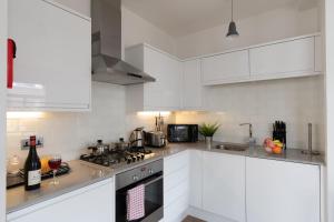 Superior Apartment room in homely – Central London West End Apartments