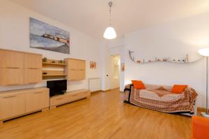 JOIVY Apt for 4, metres from beach, in Sestri Levante