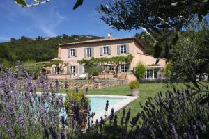 Maisons de vacances La Bastide des Amandiers : photos des chambres