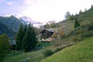 Chalet BANULARA Platz für 14 Personen auf drei Etagen - Fieschertal