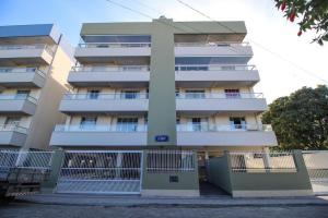 Aluguel Apartamento 2 quartos s 1 suíte BombasSC