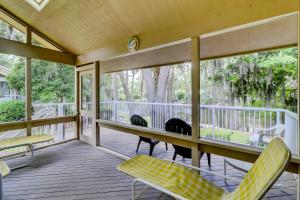 Near the Beach!! Great location and great views!! Bikes & Beach Gear included