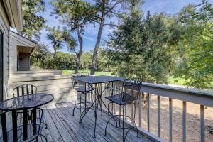 2365 Racquet Club 2 BR 2 BA condo Sea Pines Resort Near Harbourtown Free Tennis and Pool