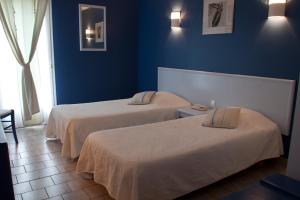 Hotels Logis Hotel Le Nuage : photos des chambres