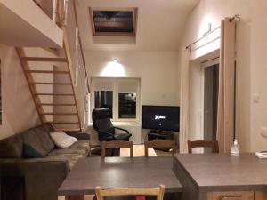 La cave au chatpitre Le Fenil