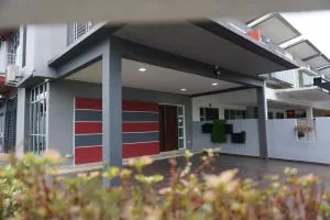 Jovial home - Kampong Baharu Ulu Pulai