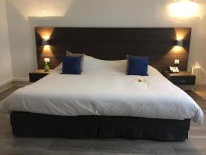 Suite room in Hôtel Lesdiguieres
