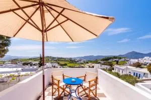 Venus' Hug in Plaka - Areti