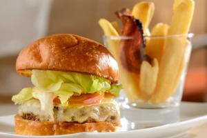 Tout Motel (Adults Only)