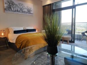 The Residence Studio - Menlyn Maine