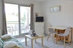Studio - 700m plage port - 200m golf - wifi - piscine - 普雷法艾伊